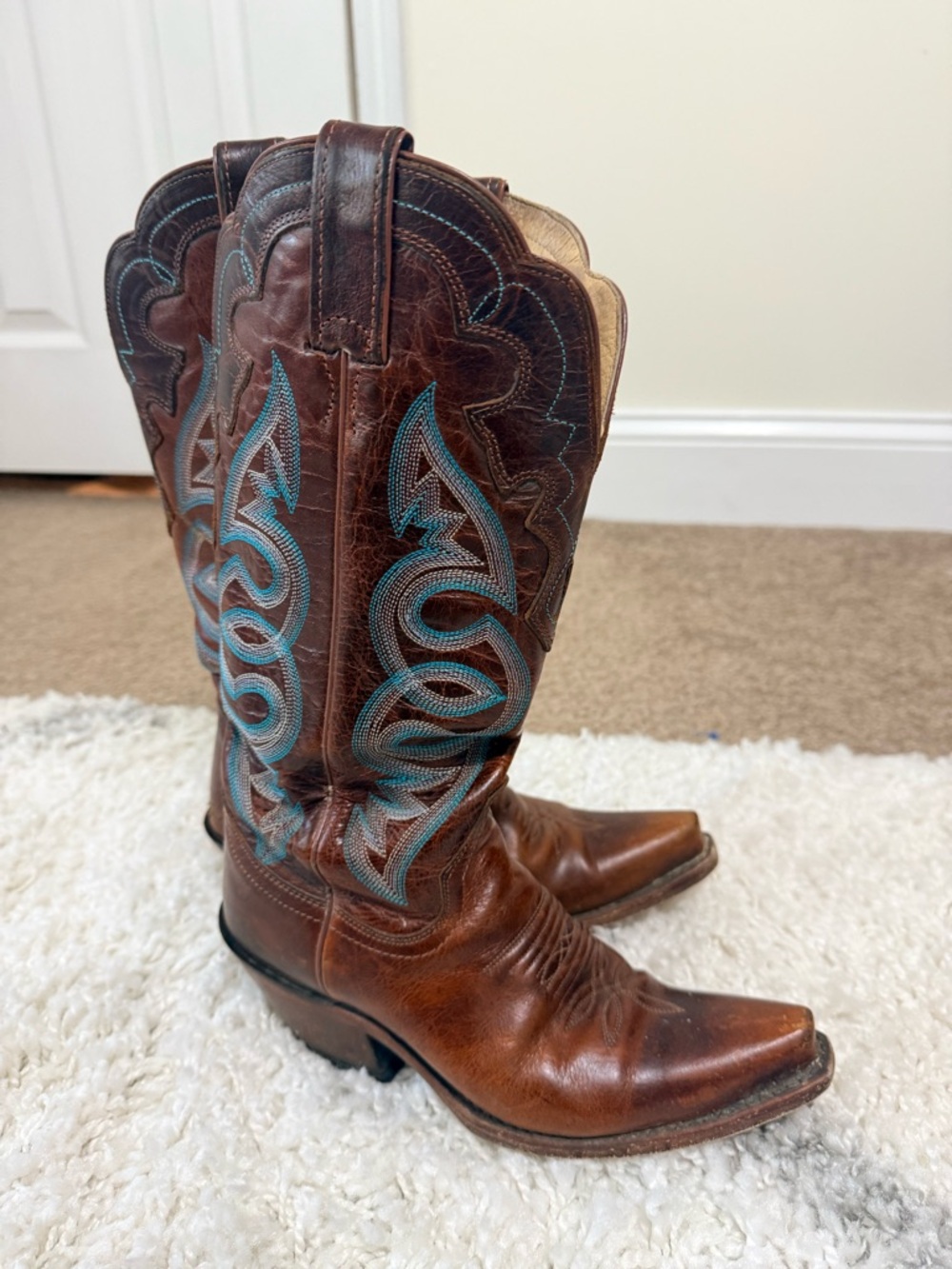 Justin Boots Brown Leather Western Heeled Boots with Turquoise Stitching